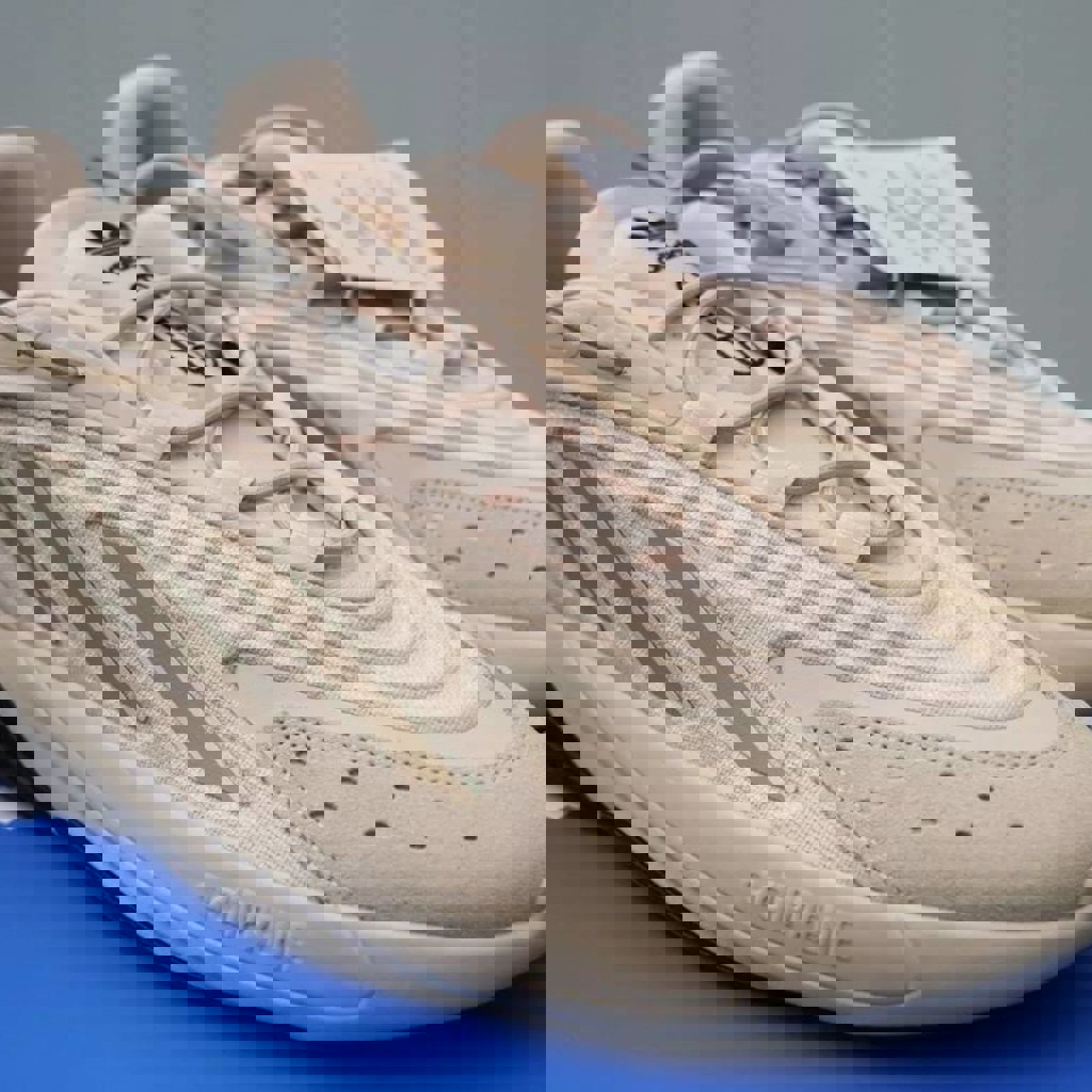 Adidas Ozelia Sand