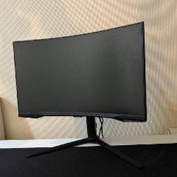 Монитор Samsung Odyssey G7 - фото 2