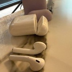 Apple AirPods 2 With Charging Case - фото 3