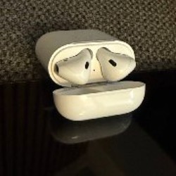 Apple AirPods 2 With Charging Case - фото 5
