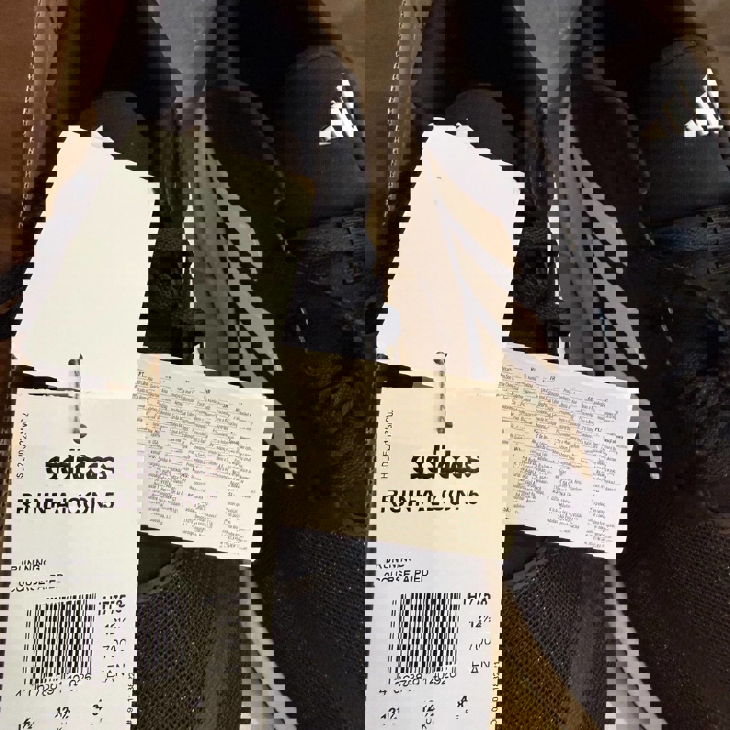 Кроссовки adidas