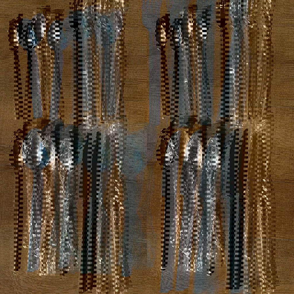 Комплект посуды на 4 персоны