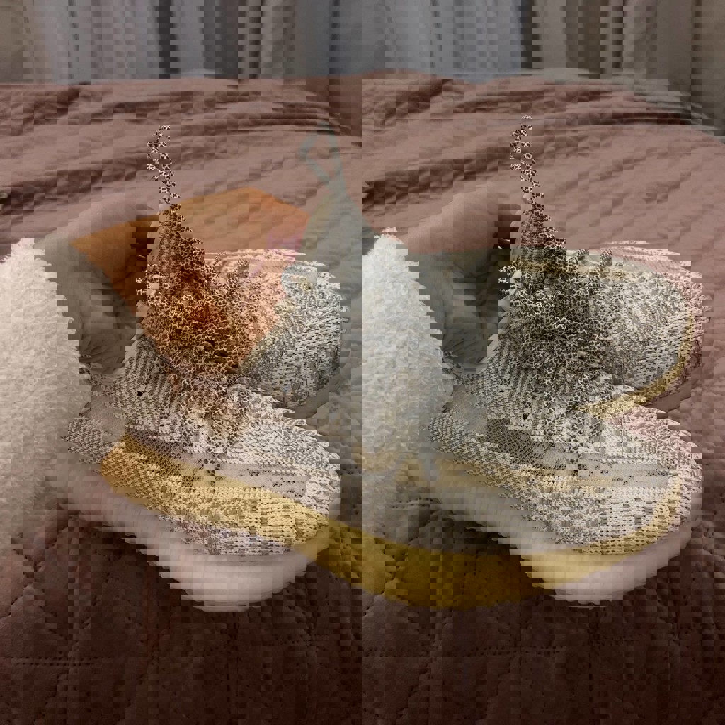 Кроссовки Yezzy