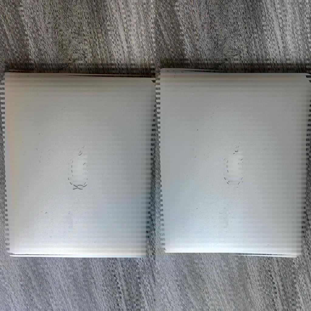 Apple MacBook Air 11” (Mid 2012)