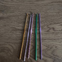 Устройство для продевания резинки - фото 1