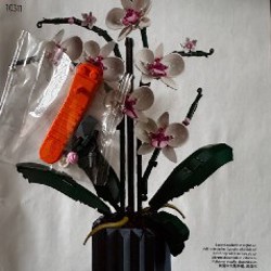 LEGO Белая Орхидея с горшком - фото 2