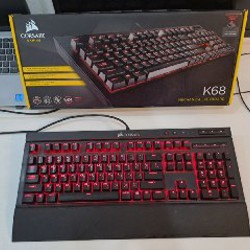 Проводная механическая клавиатура Corsair K68 - фото 1
