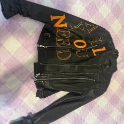 Светлая кожаная куртка - фото 3