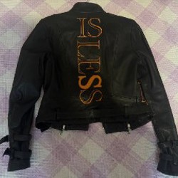 Светлая кожаная куртка - фото 4