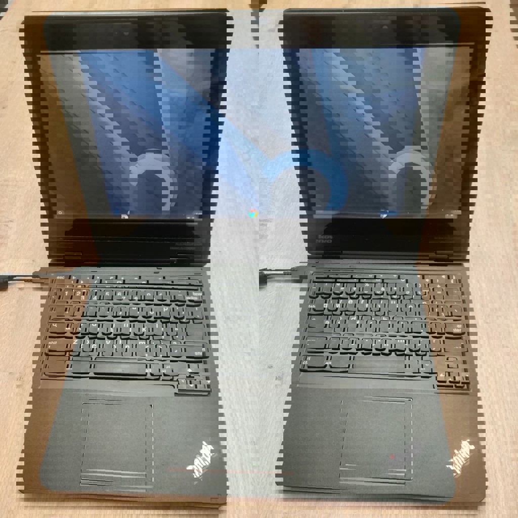 Сенсорный нетбук