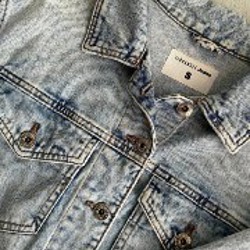 Укороченная джинсовая куртка - фото 2