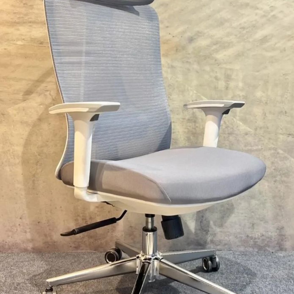 Компьютерный офисный стул