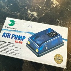 Аквариум с рыбками гуппы - фото 4