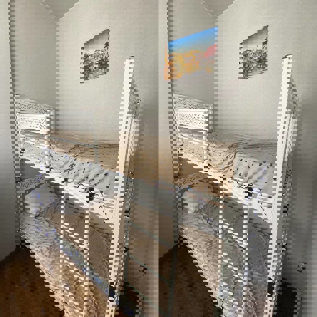 Двухъярусная кровать