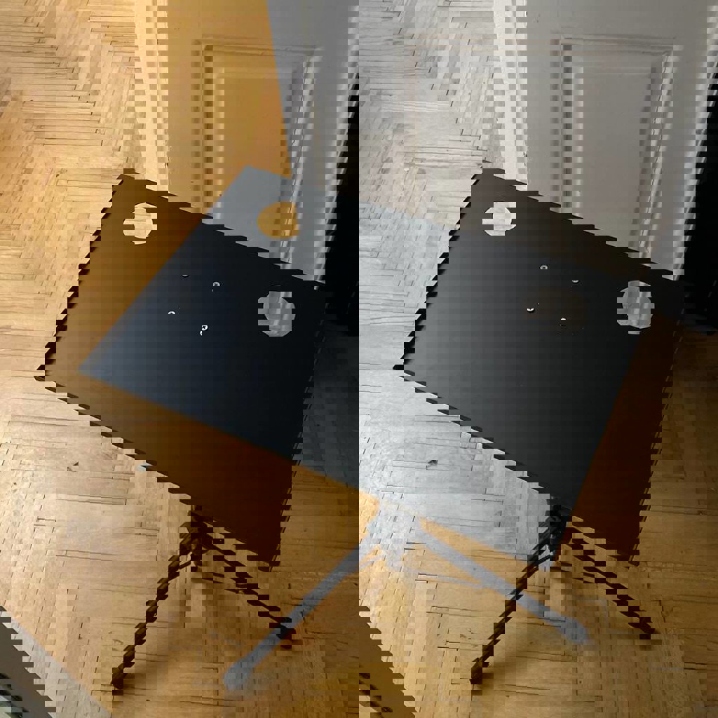 Тату-столик