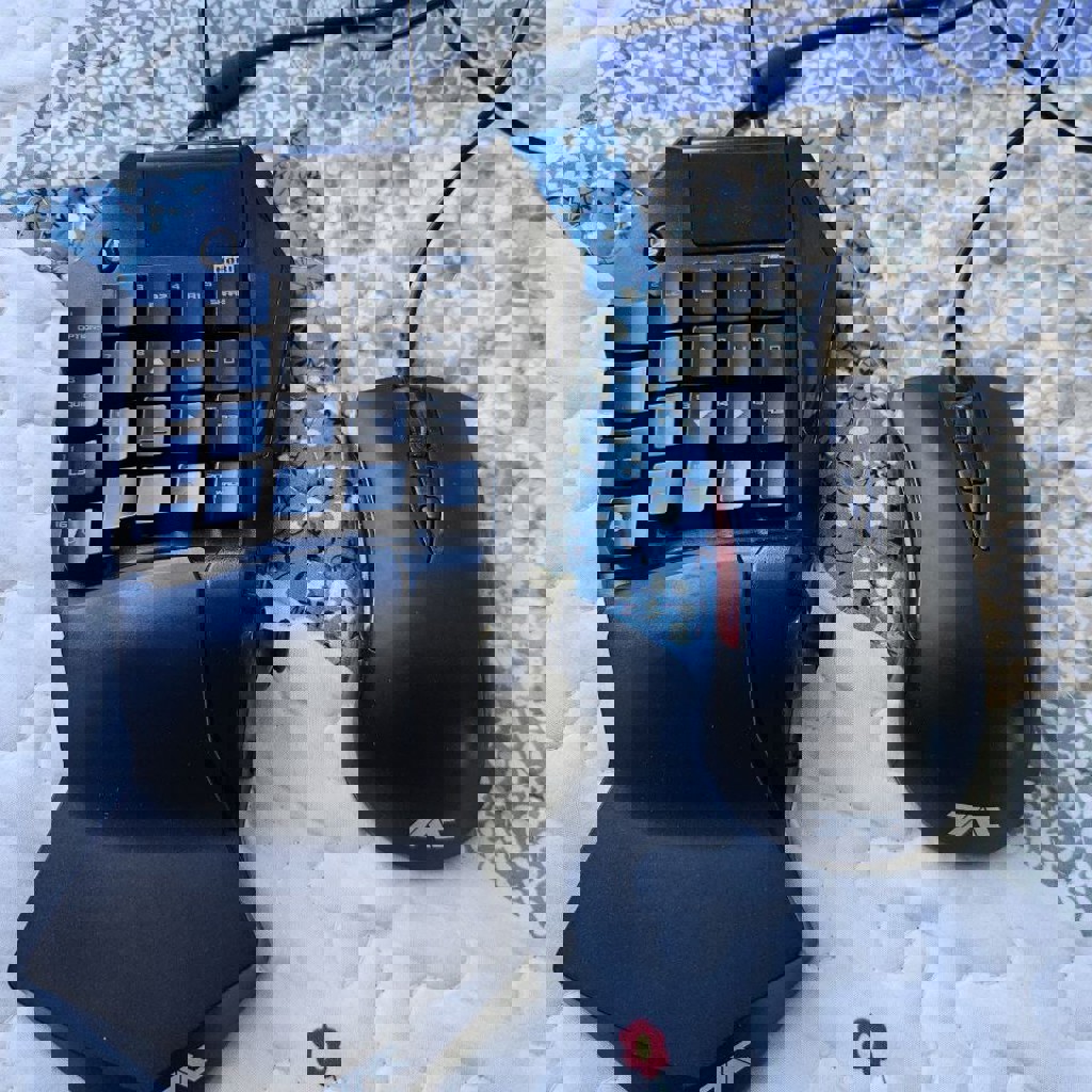 Игровой контроллер Hori TAC