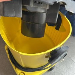 Строительный пылесос Karcher WD5 - фото 4