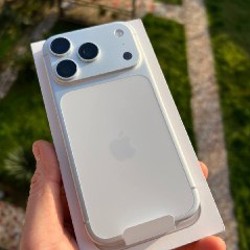 IPhone 17 Pro - фото 1