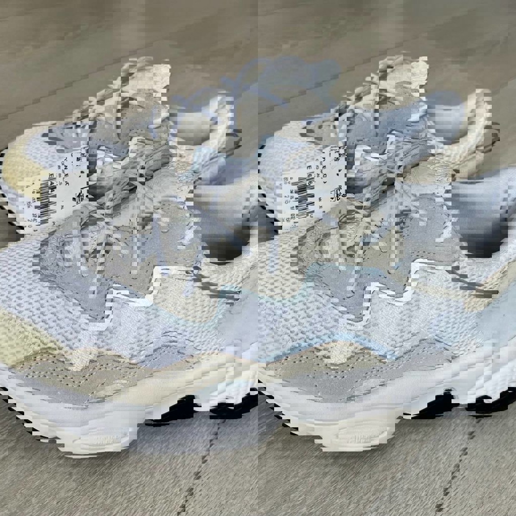 Adidas Ozelia Sand