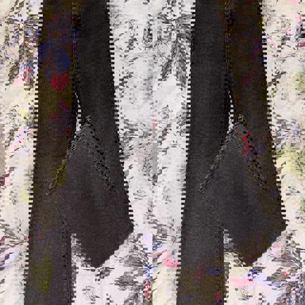 Джинсы с высокой талией