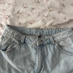 Джинсы женские H&M - фото 2