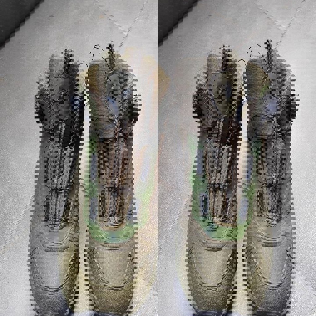 Ботинки с водоотталкивающим покрытием