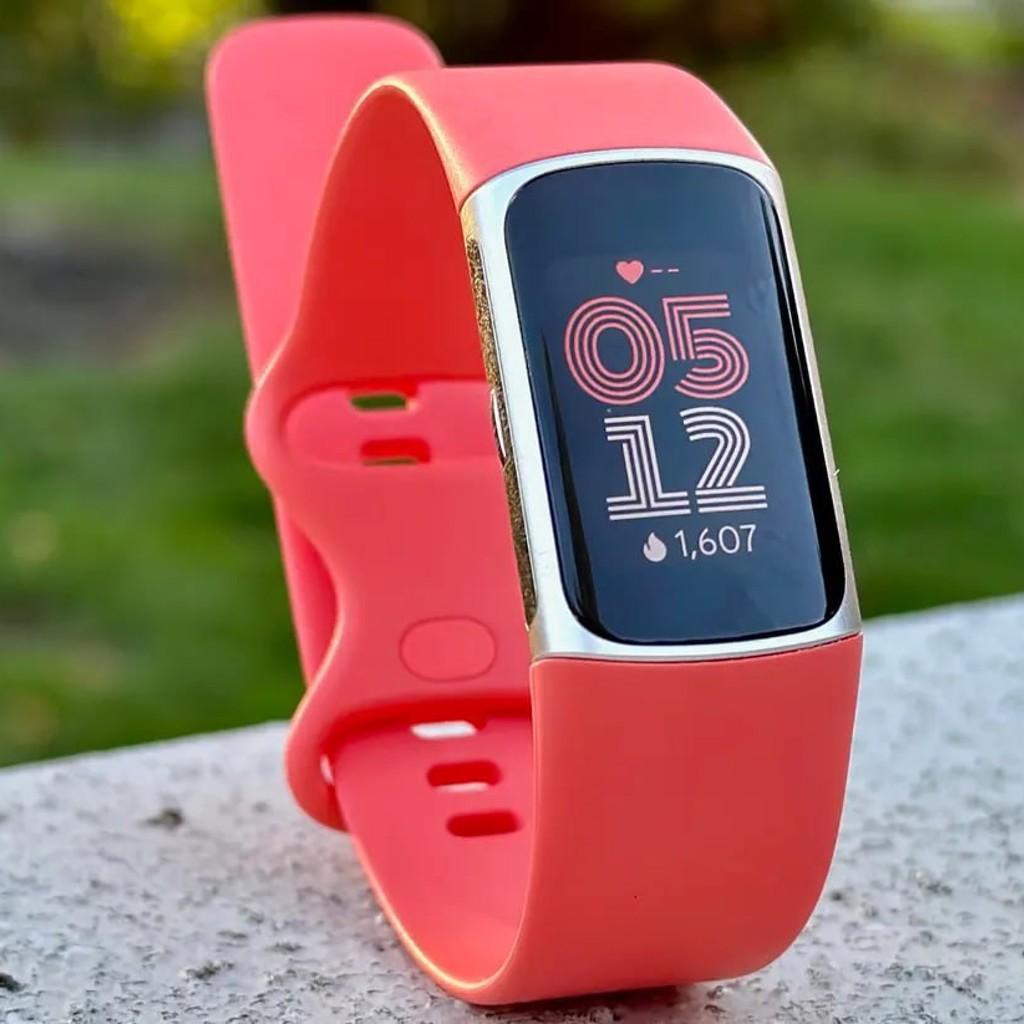 Фитнес-браслет FITBIT CHARGE 6
