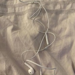 Проводные наушники Apple EarPods Lightning - фото 6