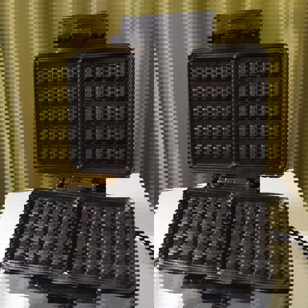 Вафельница Kumtel HWM