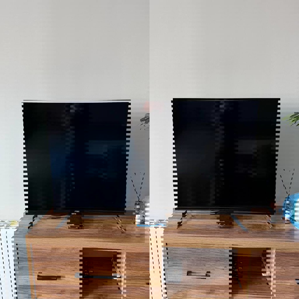 Телевизор Skytech