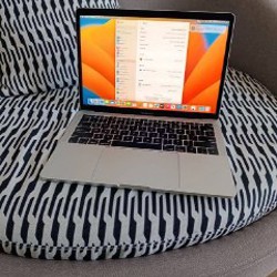 MacBook Pro 13.3” 2017 (Silver) - фото 3