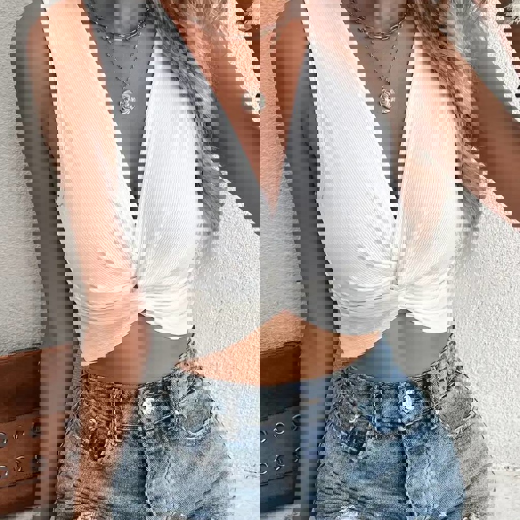 Белый топ в рубчик