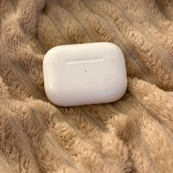 Наушники Apple EarPods Lightning - фото 1