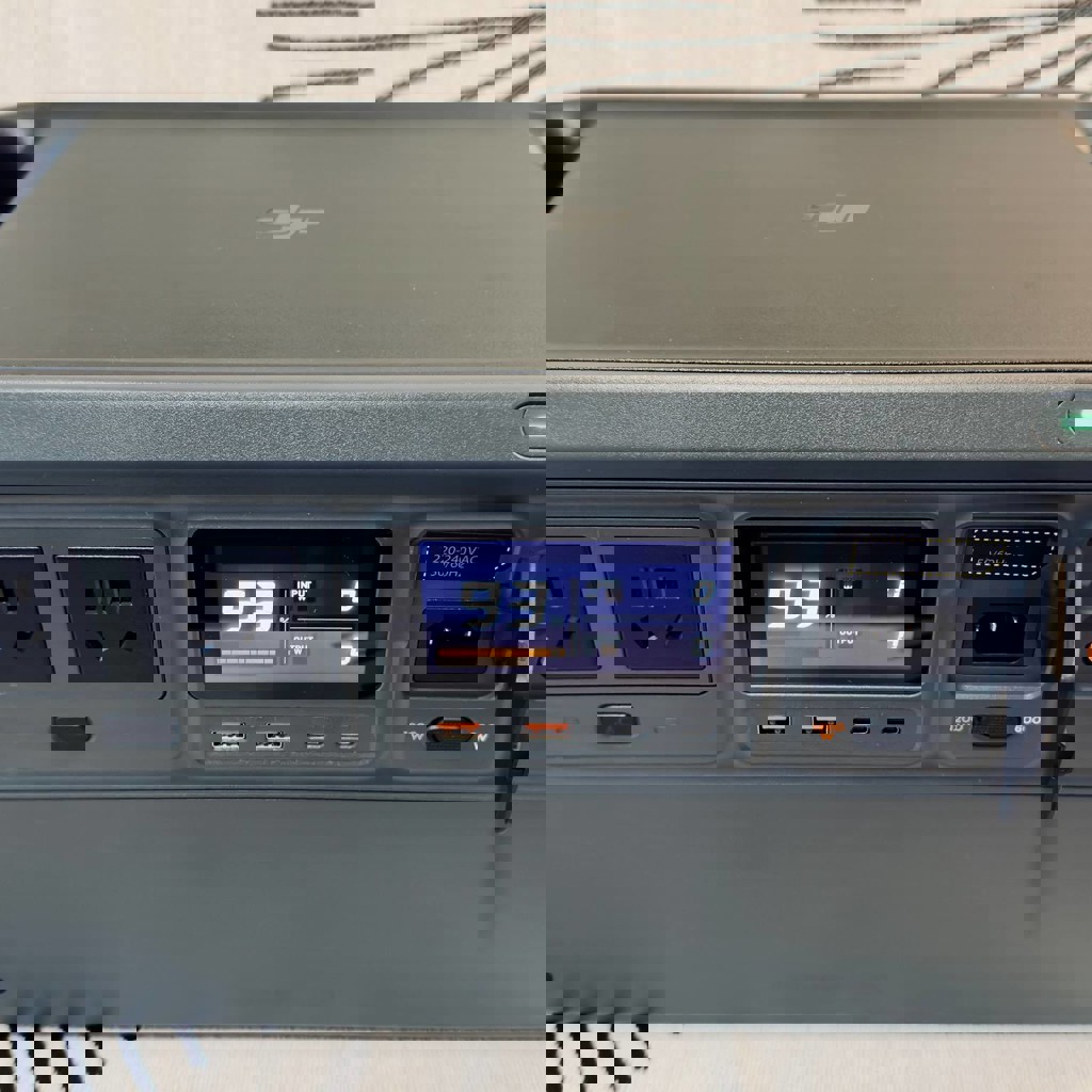 Аккумуляторная станция DJI Power 1000