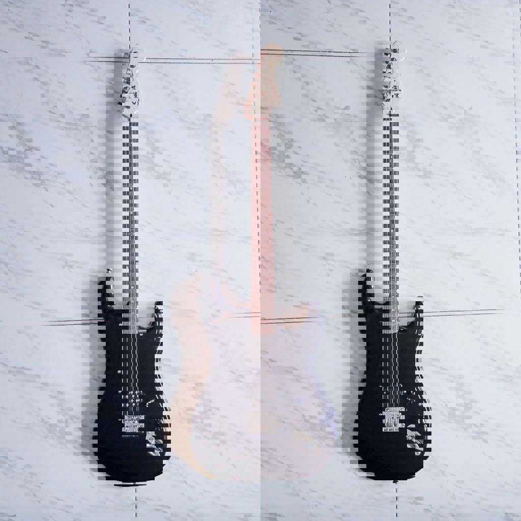 Электрогитара Fender Squire Sonic Stratocaster