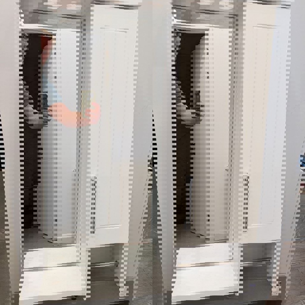 Шкафчик с зеркалом