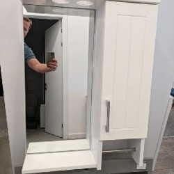 Шкафчик с зеркалом - фото 1