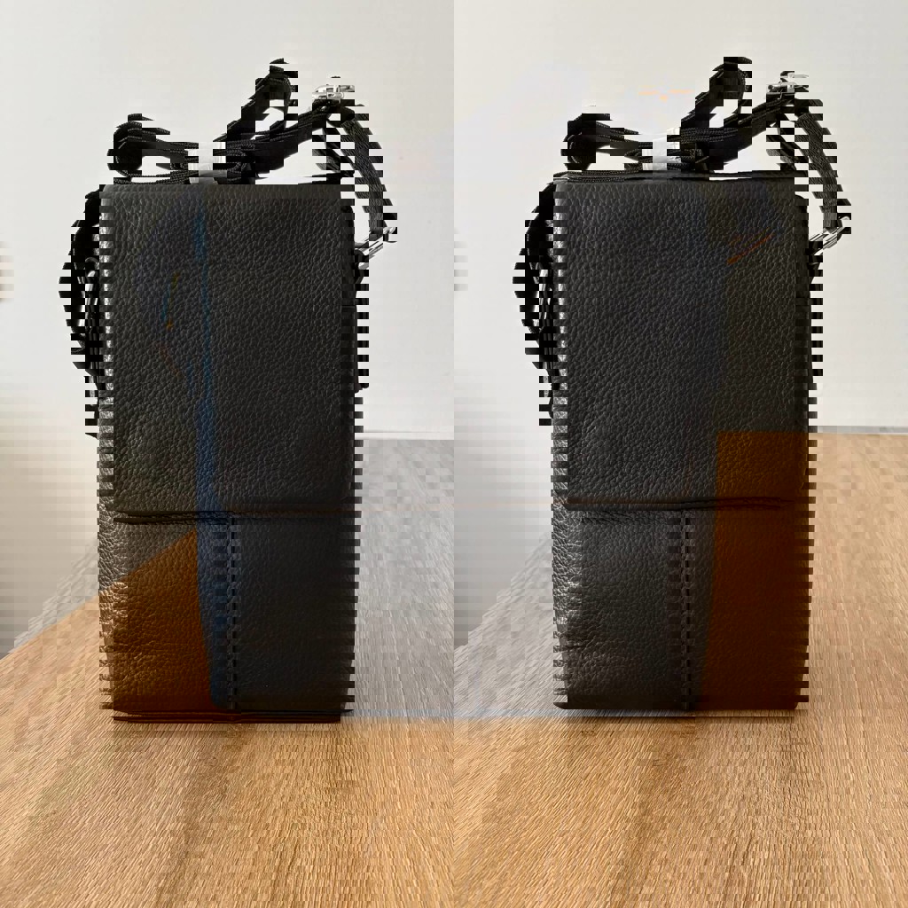 Женская сумка пудрового цвета