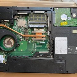 Ноутбук Fujitsu Lifebook - фото 3