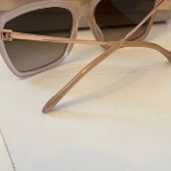 Солнцезащитные очки - фото 8