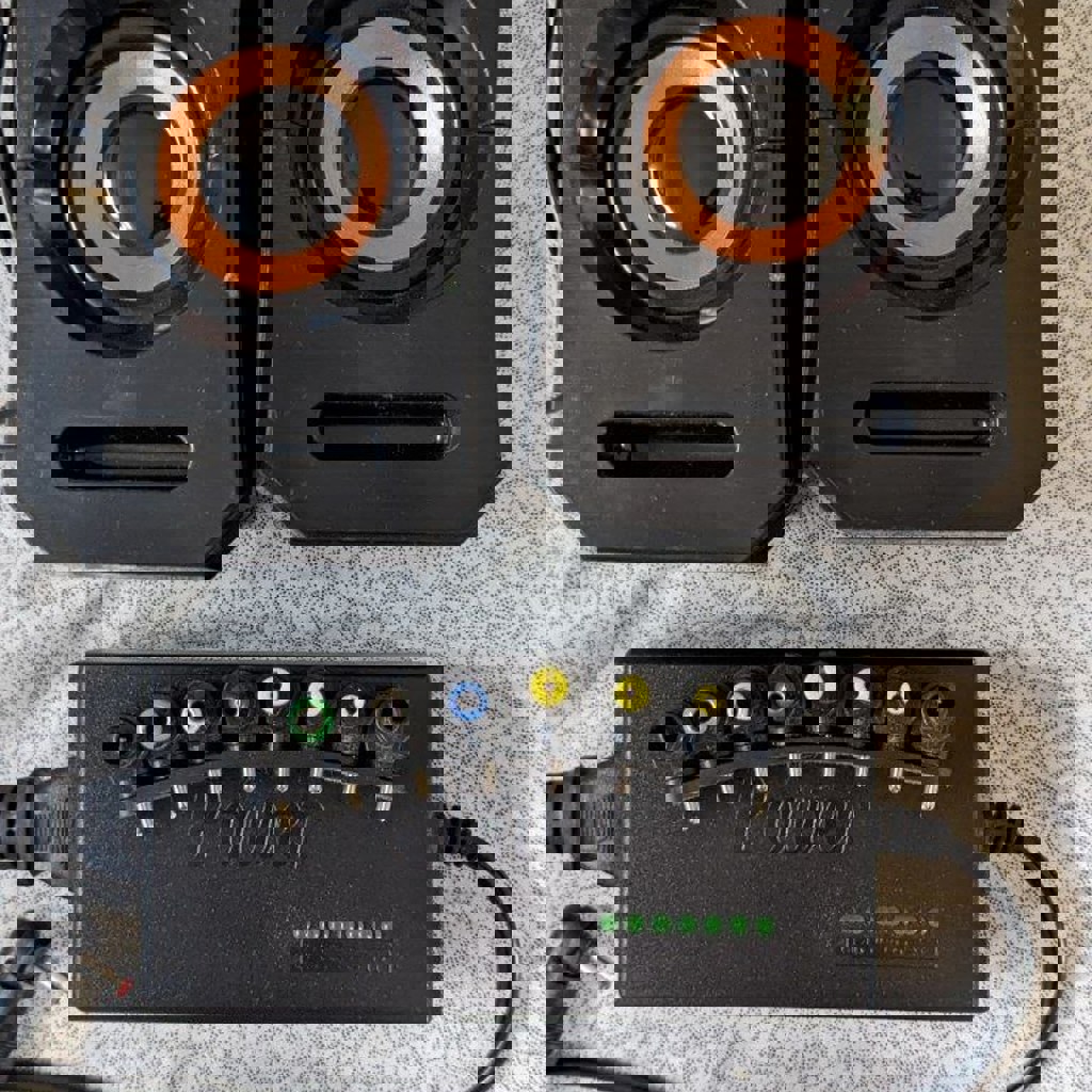 Колонки маленькие настольные