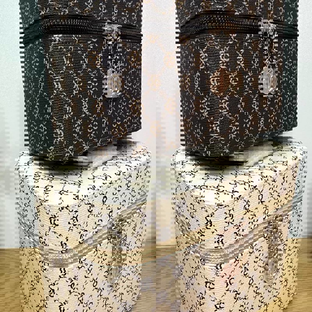 Косметичка бежевая