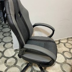 Офисный стол и стул - фото 2