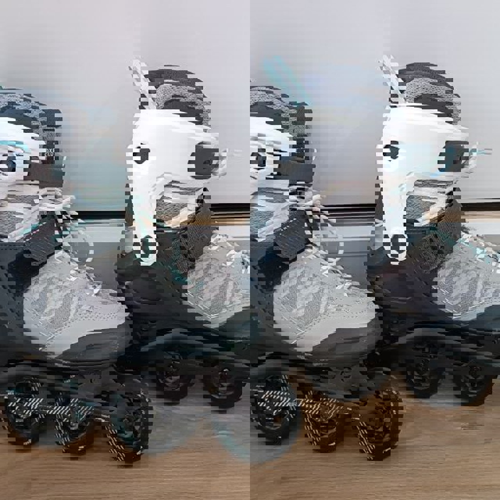 Роликовые коньки