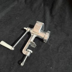 Ручная мясорубка - фото 2