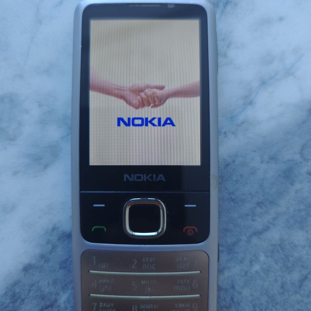 NOKIA 6700