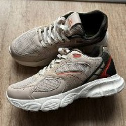 Кроссовки - фото 2