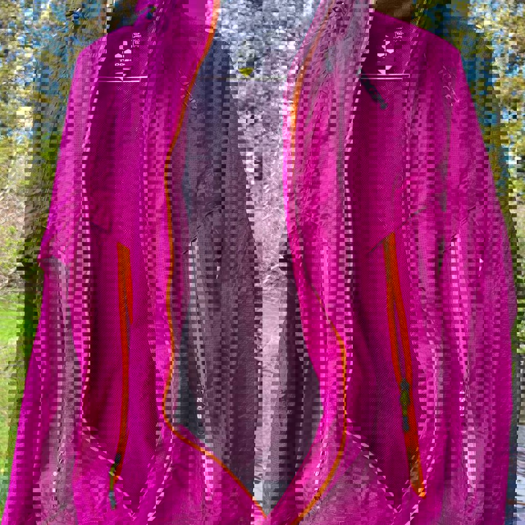 Ветровка женская