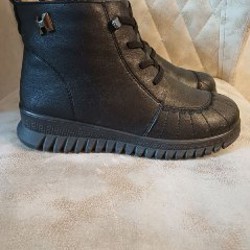 Зимние ботинки - фото 1