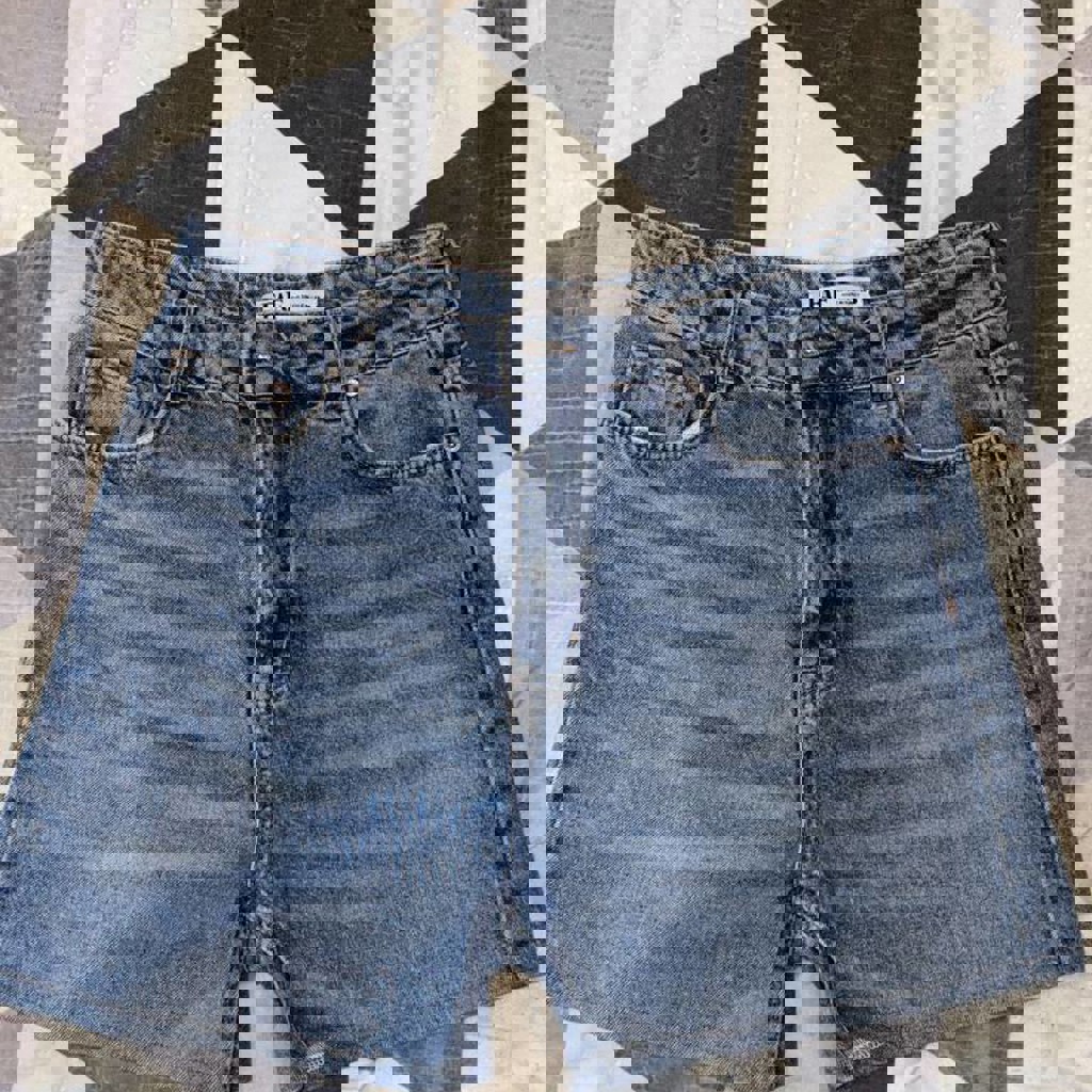 Джинсовые шорты оверсайз